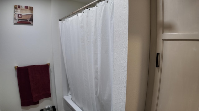1247 State Hwy N, Clever, MO 65631 - bathroom with shower / bath combo with shower curtain