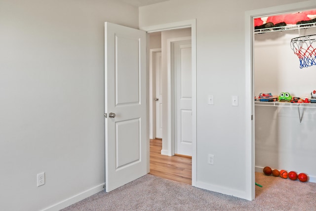 unfurnished bedroom featuring carpet floors