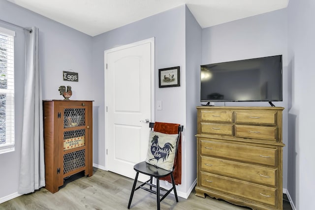 living area with light wood-type flooring