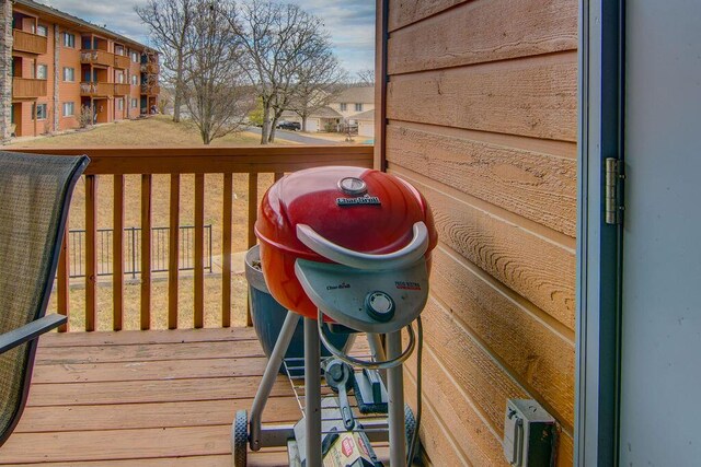 189 Avondale Dr Unit 91-6, Branson, MO 65616 - wooden terrace with grilling area