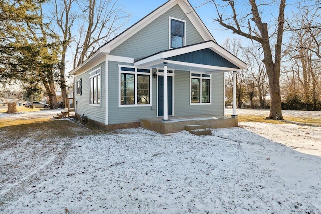 bungalow featuring a porch