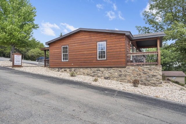 view of side of property