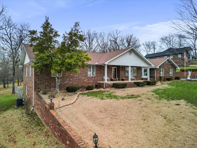 ranch-style house featuring covered porch