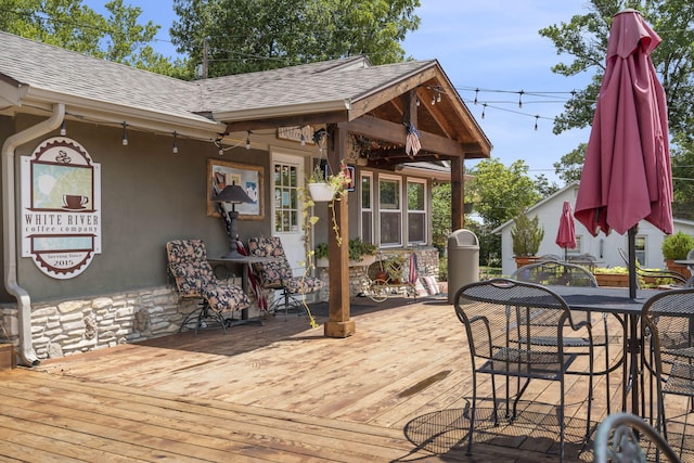 view of wooden deck