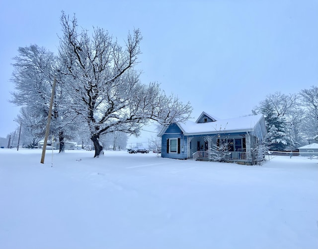 view of front of home with covered porch