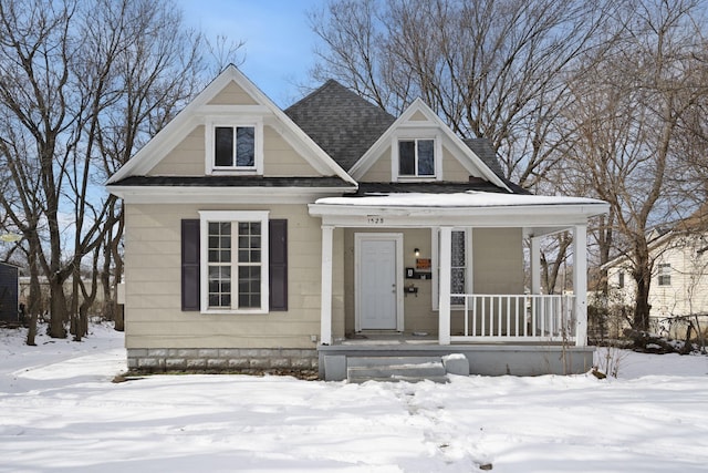 view of front facade with a porch