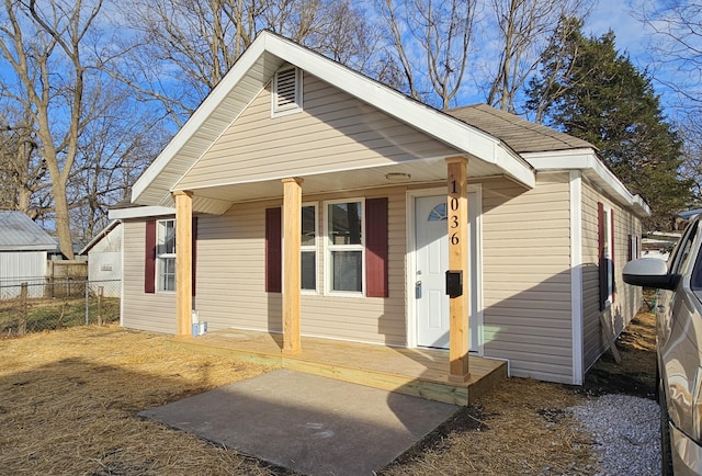 bungalow-style house with covered porch