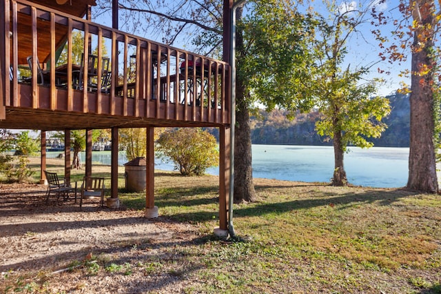 view of yard with a water view