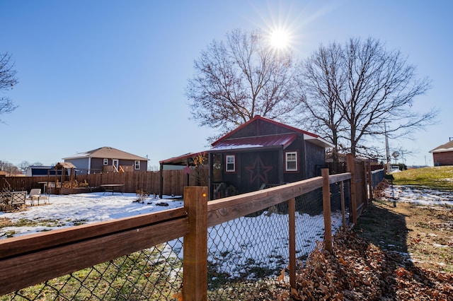 exterior space featuring an outbuilding