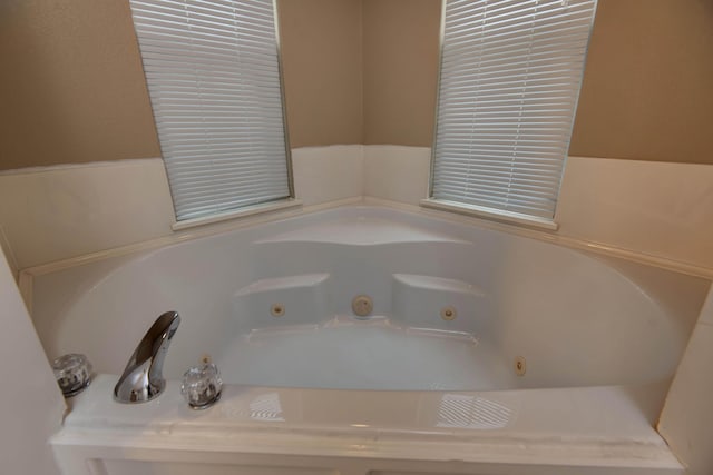 bathroom featuring a bathtub