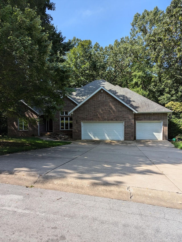 view of front facade featuring a garage