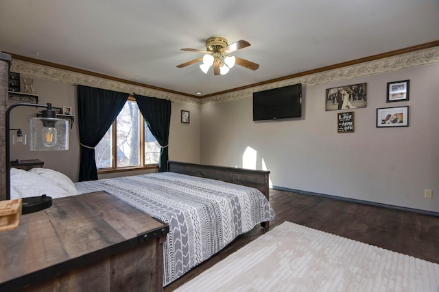 bedroom featuring crown molding, dark hardwood / wood-style floors, and ceiling fan