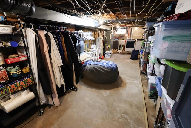 basement with sink and gas water heater