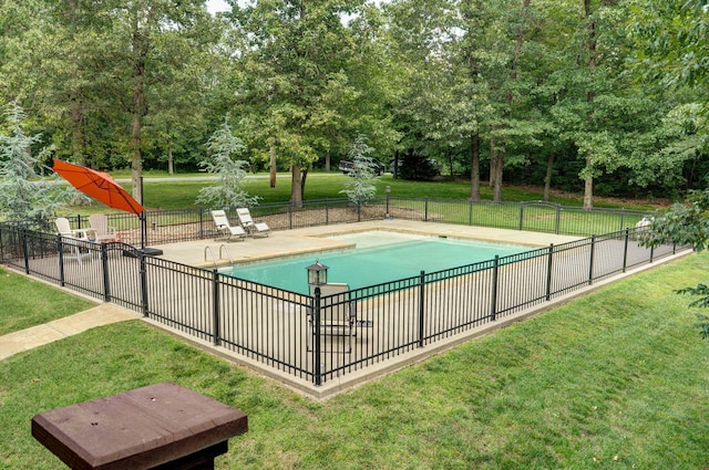10350 Indian Ridge Ln, Carthage, MO 64836 - view of swimming pool with view of scattered trees and a patio area