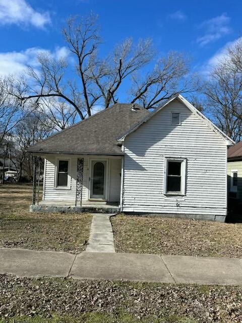 view of front of house with a porch