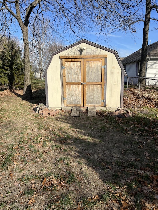 view of outbuilding