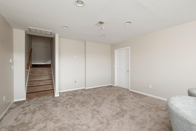 unfurnished room with carpet