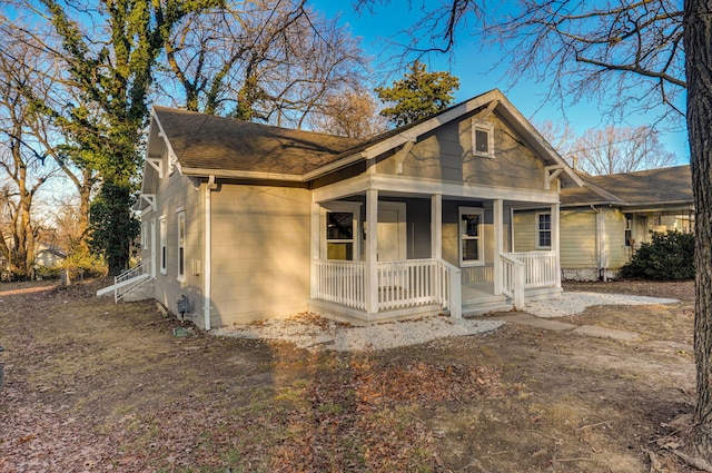 view of front of home with covered porch