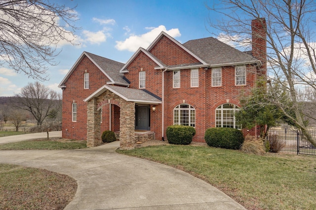 view of front of house with a front lawn