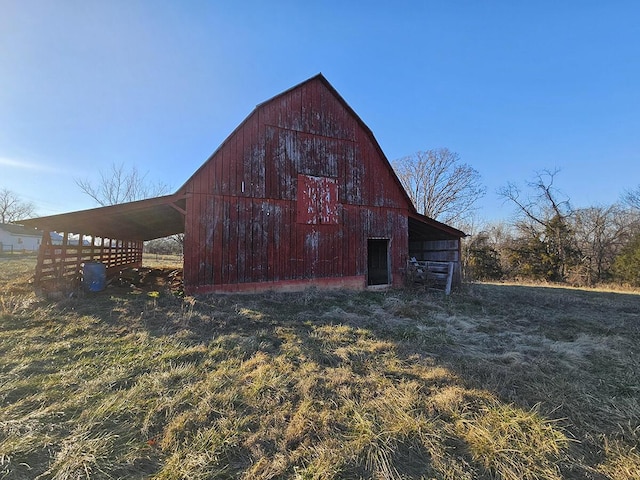 view of outdoor structure