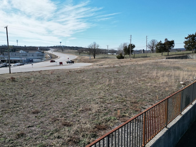 Listing photo 3 for 201 Blue Sky Ln, Hollister MO 65672