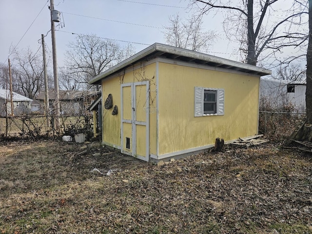 view of outbuilding