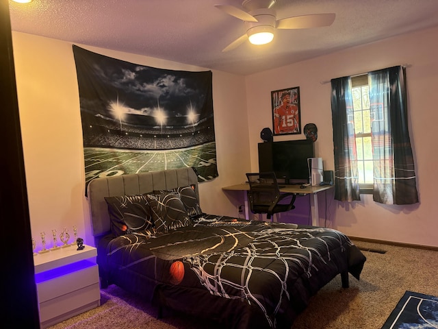 bedroom with carpet floors, a textured ceiling, and ceiling fan