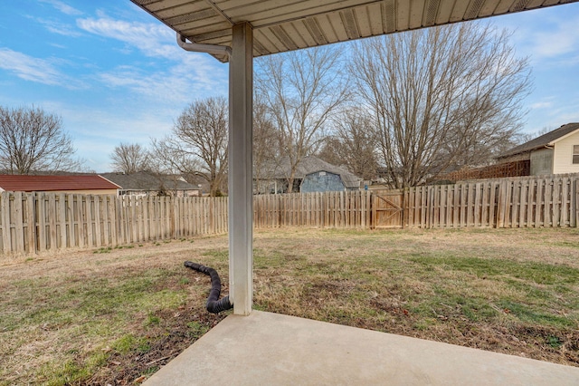 view of yard with a patio area