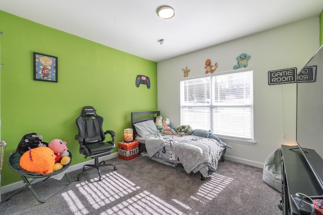 bedroom featuring carpet flooring