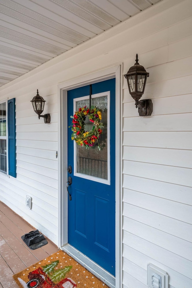 view of property entrance