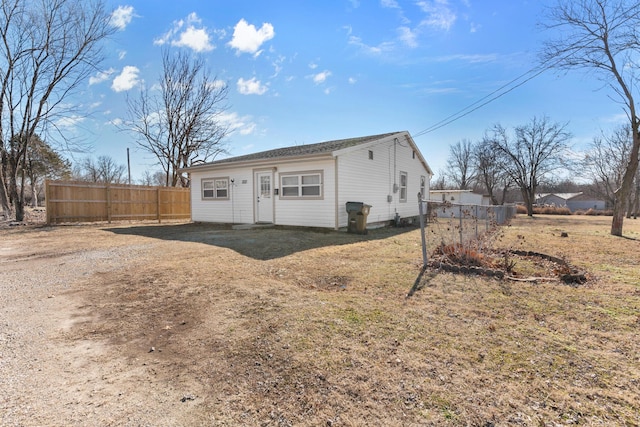 exterior space featuring a front lawn