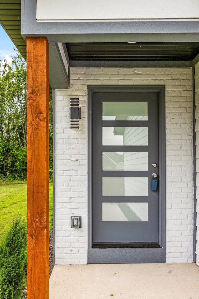 3481 W Moark St, Springfield, MO 65810 - property entrance with brick siding