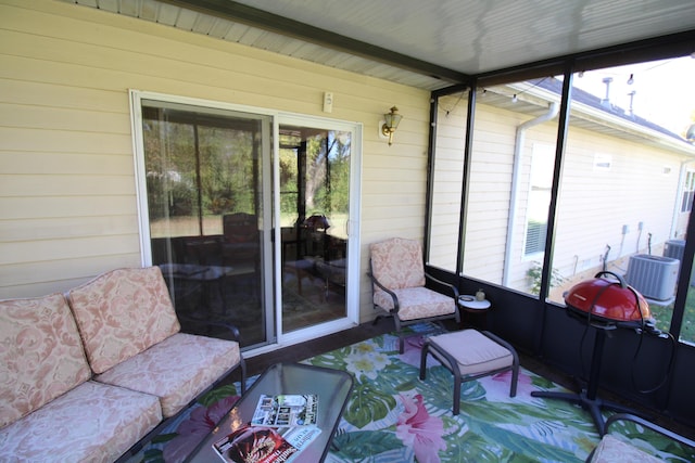 view of sunroom / solarium