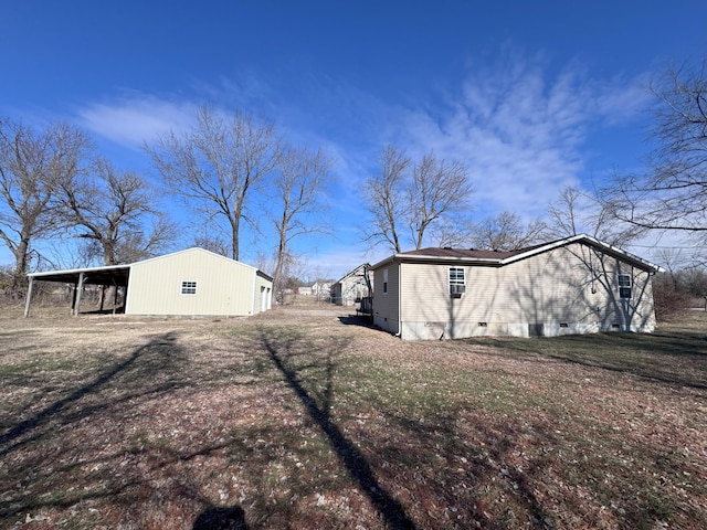 view of side of property