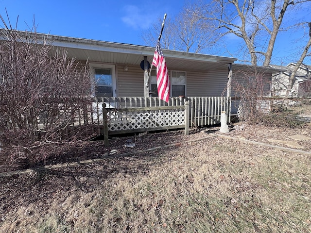 view of front of house with covered porch