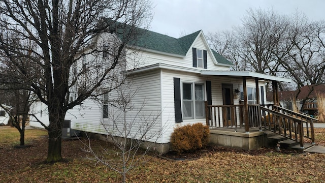 view of home's exterior