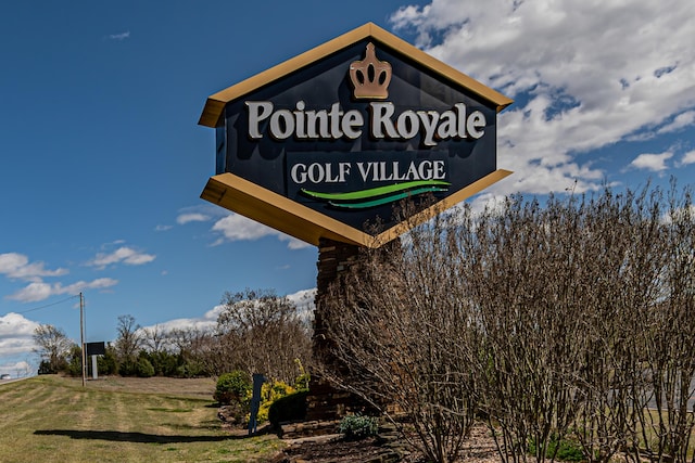 view of community / neighborhood sign