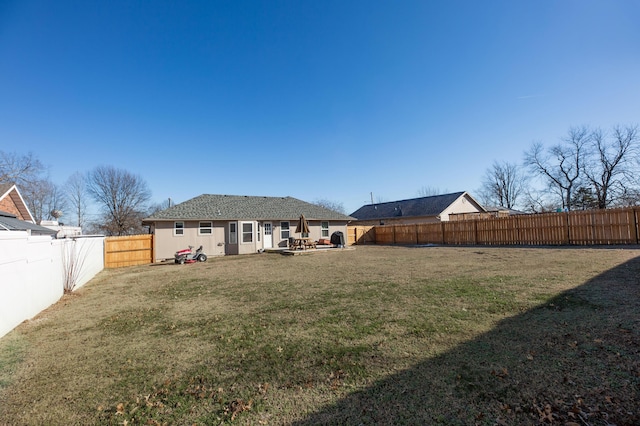 view of yard with a patio