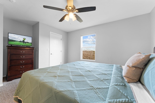 bedroom featuring carpet floors and ceiling fan