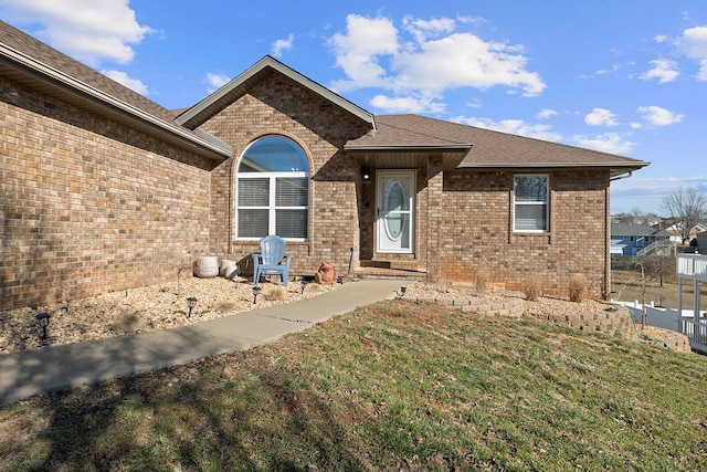 view of front of house with a front yard