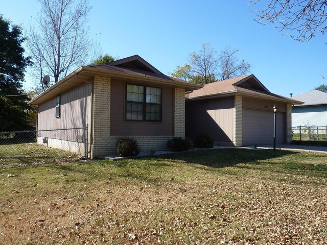 Listing photo 2 for 2714 W Katella Ln, Springfield MO 65807