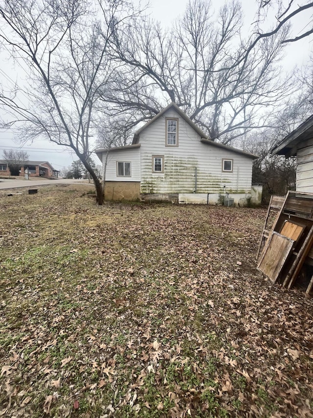 view of property exterior