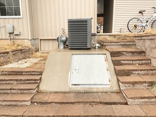 entry to storm shelter with central AC