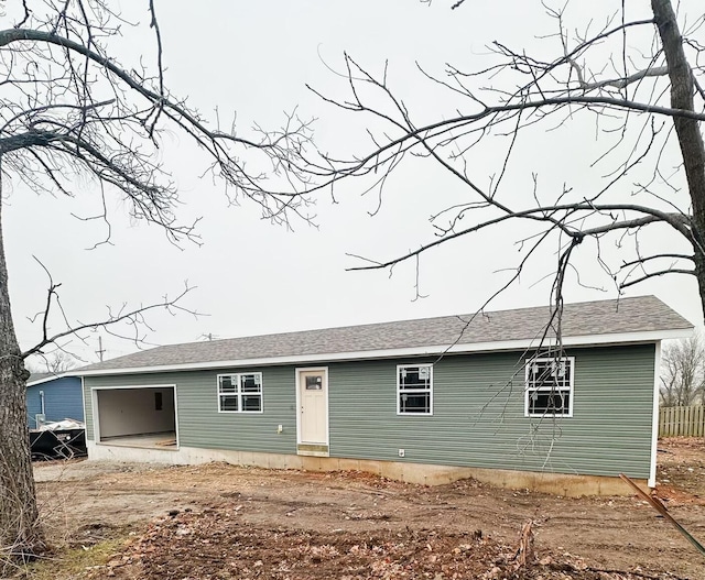 Listing photo 3 for 407 W Adamson St, Miller MO 65707