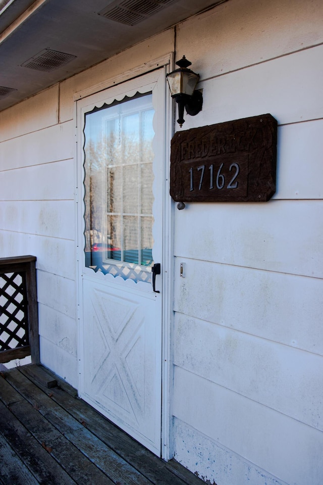 view of doorway to property