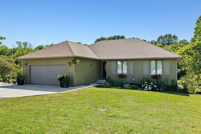 524 Twin Lakes Dr, Billings, MO 65610 - view of front facade featuring an attached garage, a front lawn, concrete driveway, and a shingled roof