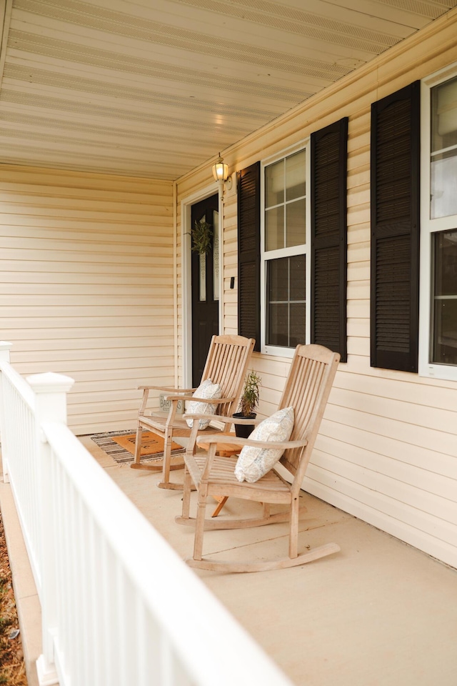 1610 Jon St, West Plains, MO 65775 - view of wooden porch