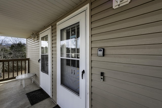 view of property entrance