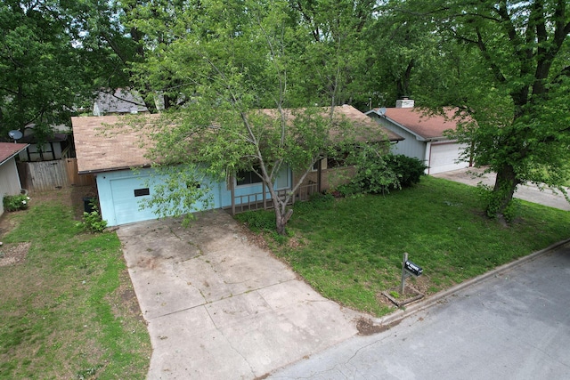 853 E Guinevere St, Springfield, MO 65807 - view of front of home featuring driveway