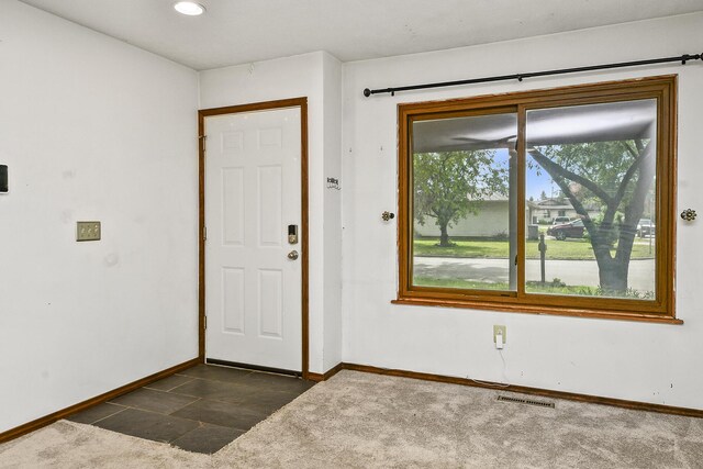 853 E Guinevere St, Springfield, MO 65807 - foyer entrance with baseboards and recessed lighting
